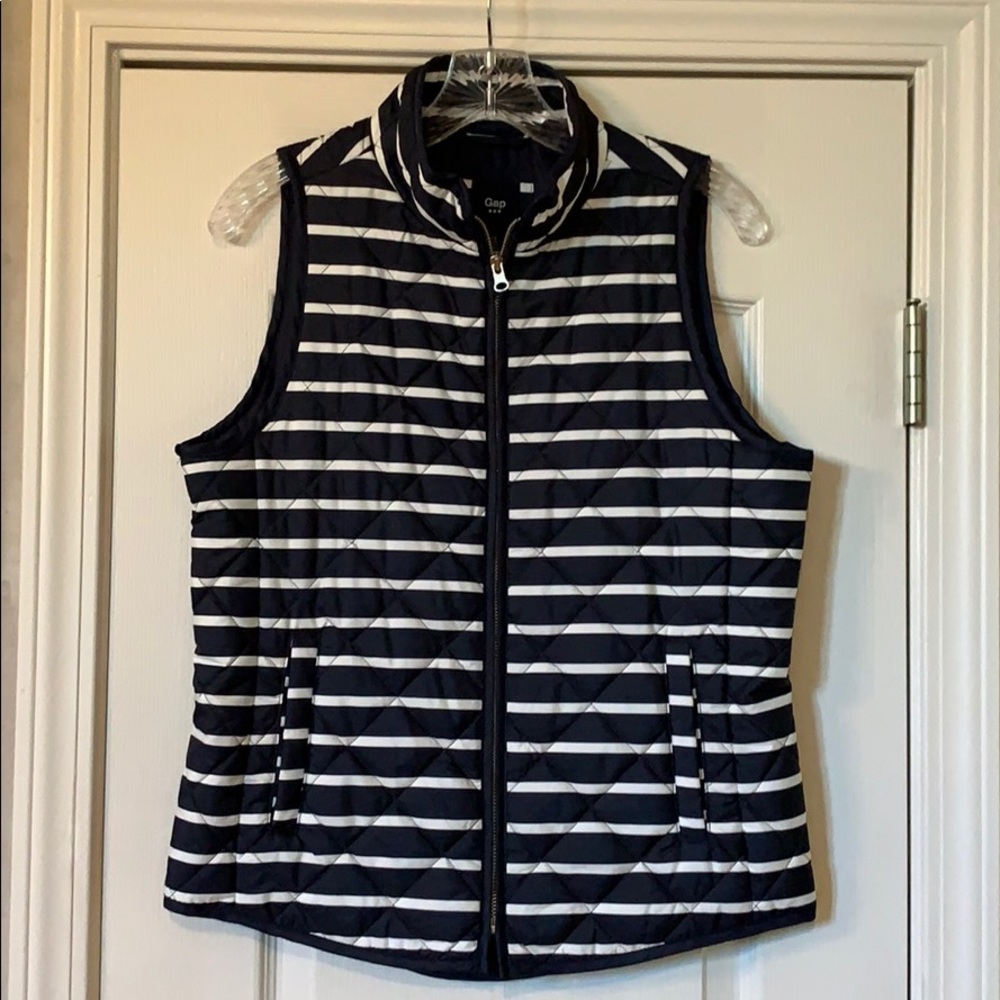 Gap Quilted Puffer Vest